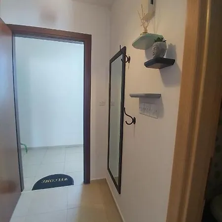 Апартаменты Gardens A202