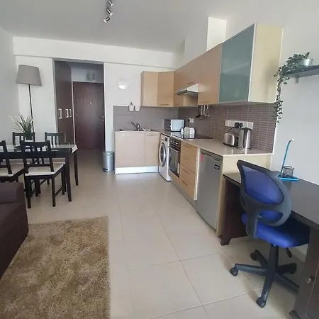 Gardens A202 פיילה