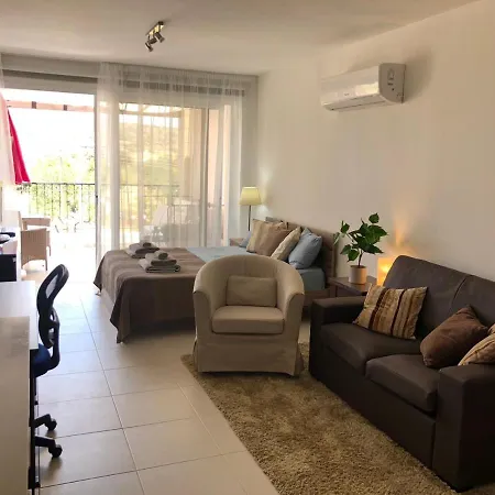 Gardens A202 * פיילה